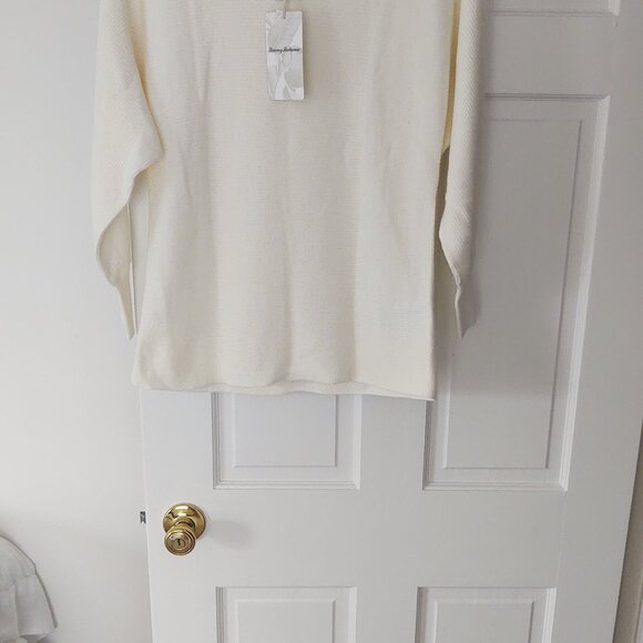 TOMMY BAHAMA SWEATER - Picture 2 of 2